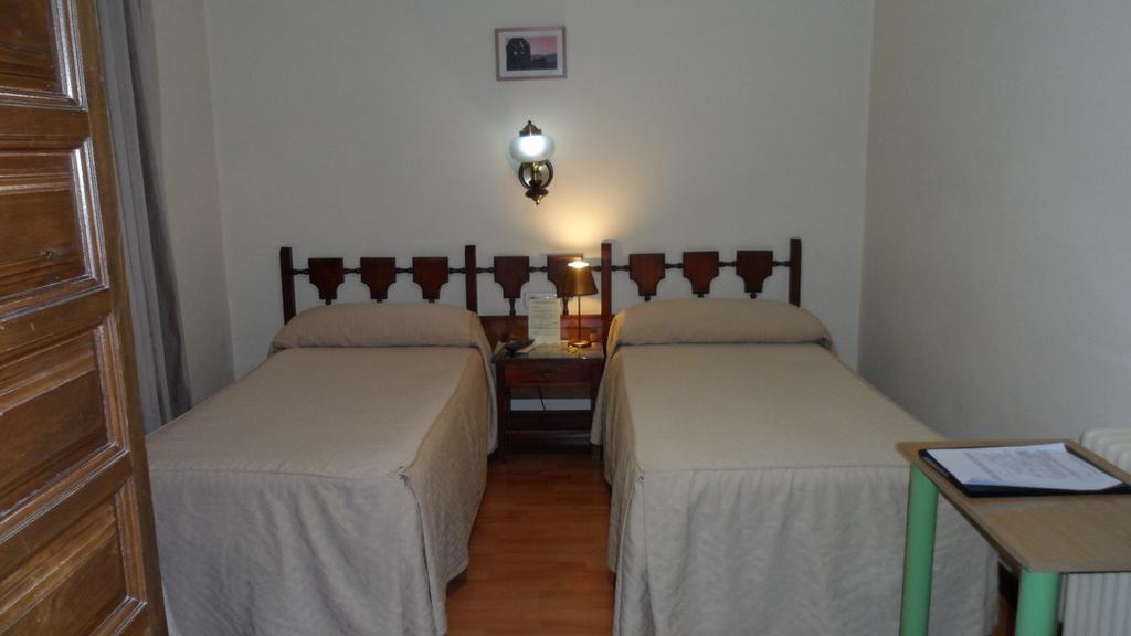Hostal Coruna Astorga Chambre photo