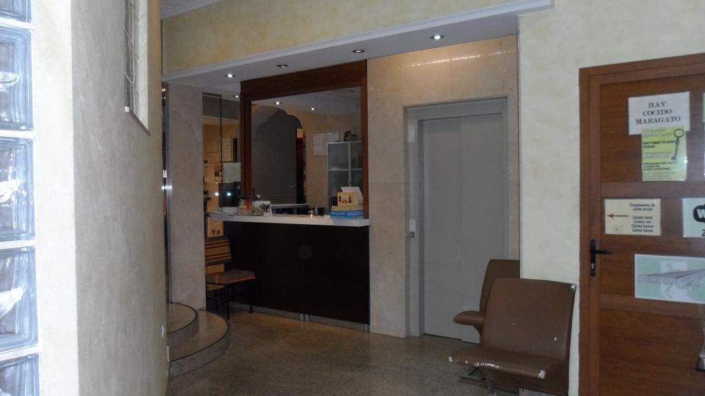 Hostal Coruna Astorga Extérieur photo