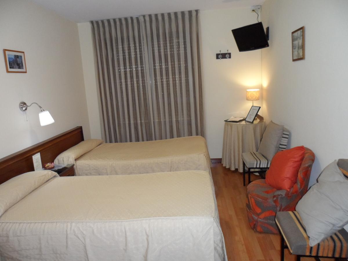 Hostal Coruna Astorga Extérieur photo