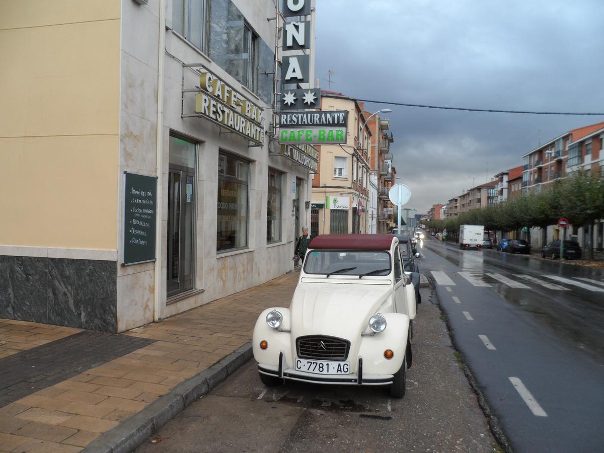 Hostal Coruna Astorga Extérieur photo