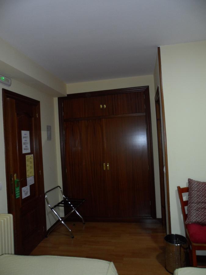 Hostal Coruna Astorga Extérieur photo
