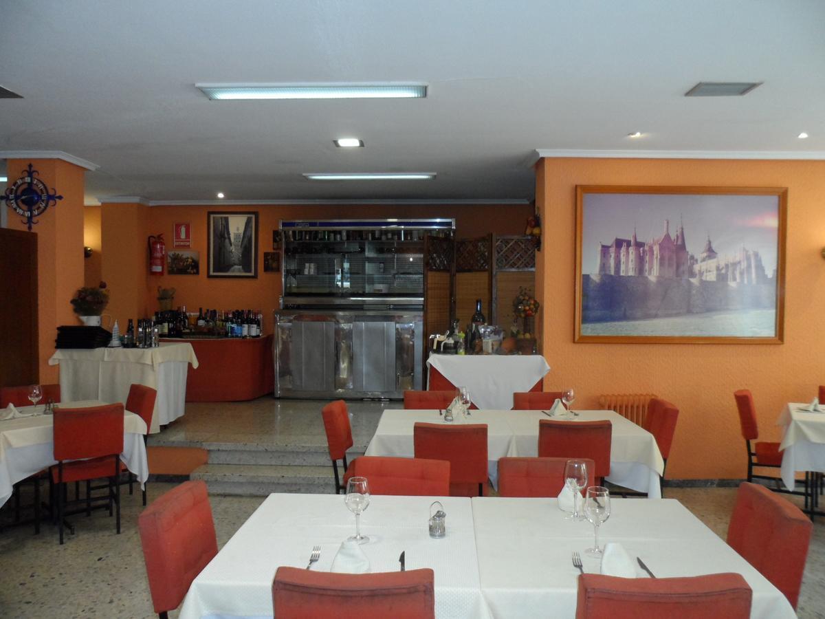 Hostal Coruna Astorga Extérieur photo