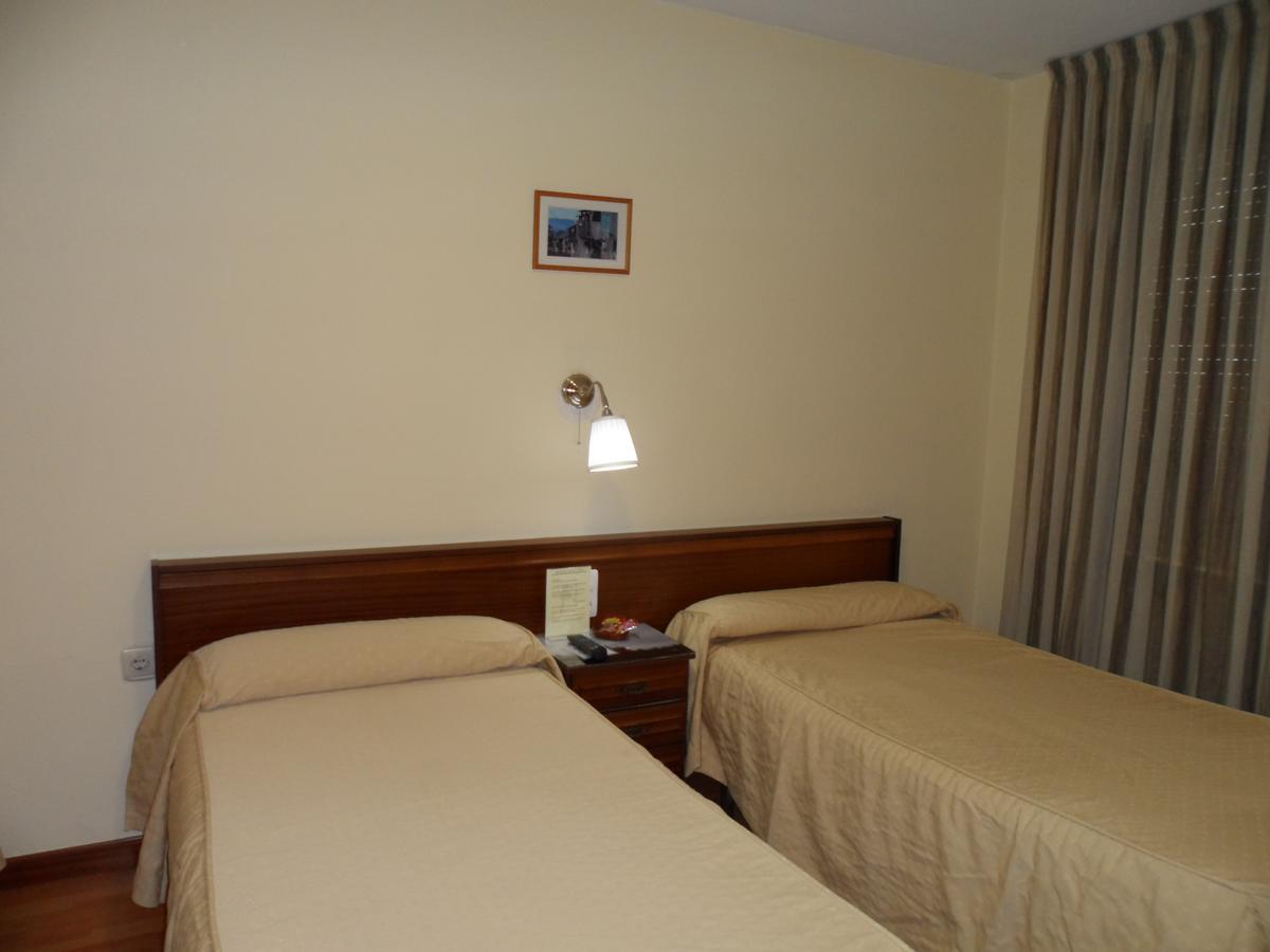 Hostal Coruna Astorga Extérieur photo