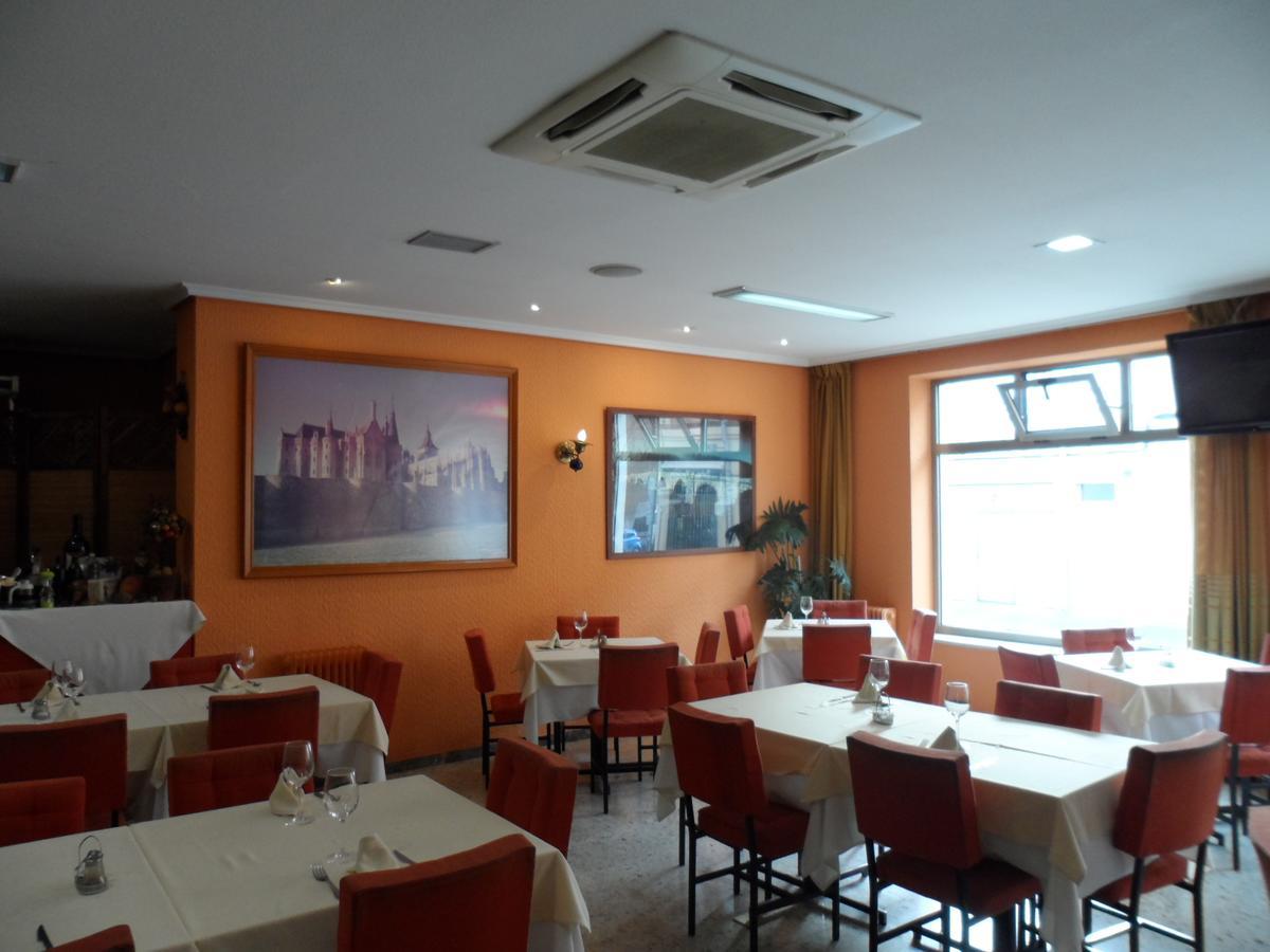 Hostal Coruna Astorga Extérieur photo