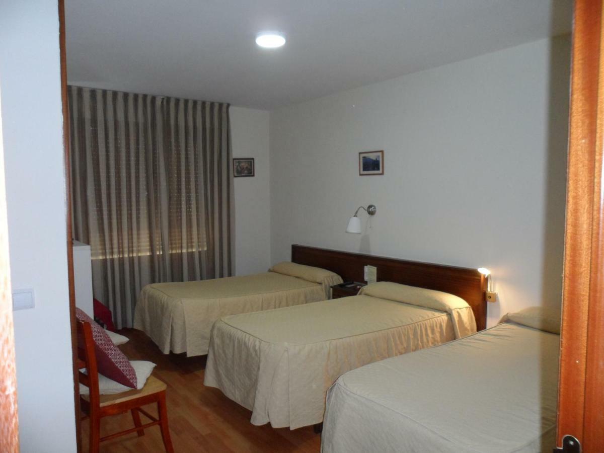 Hostal Coruna Astorga Extérieur photo