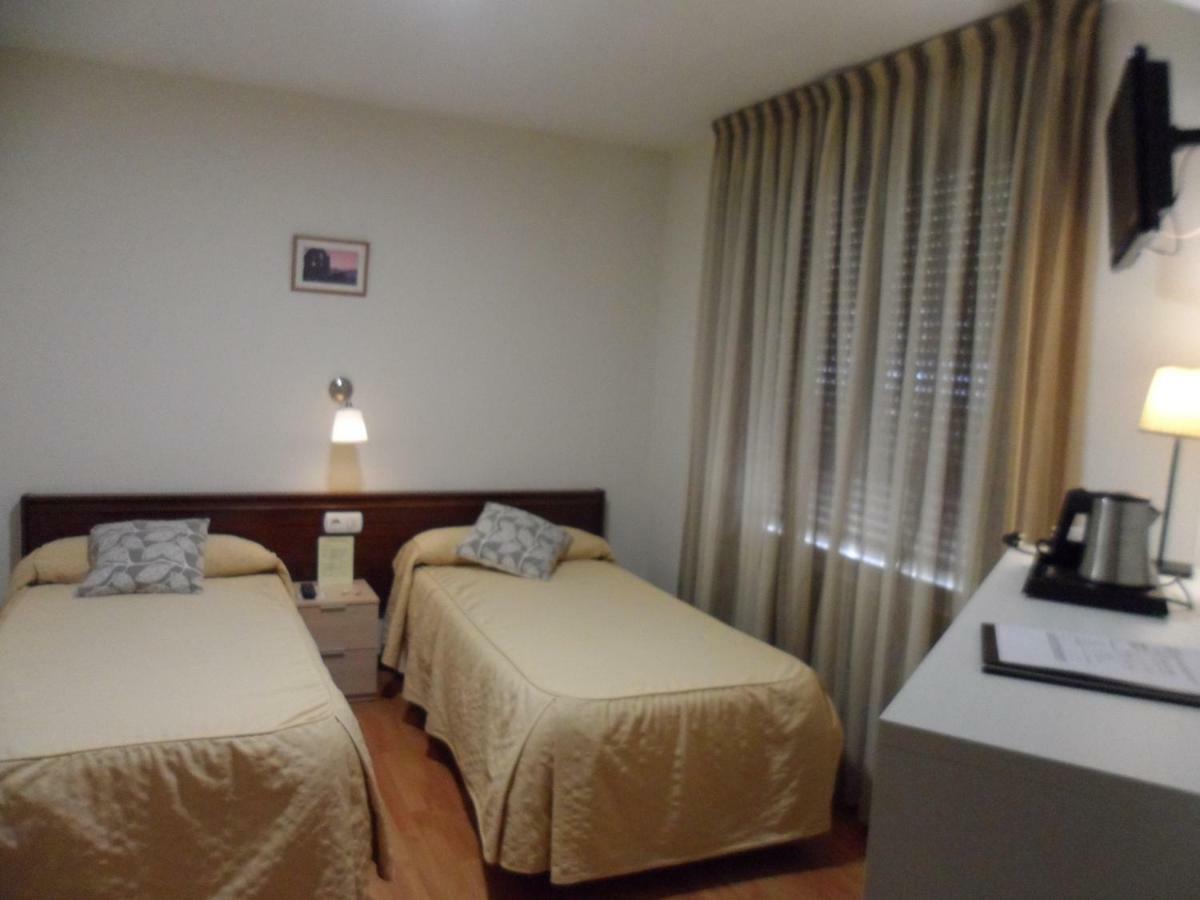 Hostal Coruna Astorga Extérieur photo
