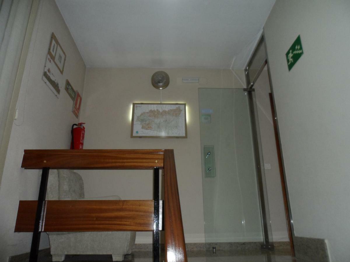 Hostal Coruna Astorga Extérieur photo