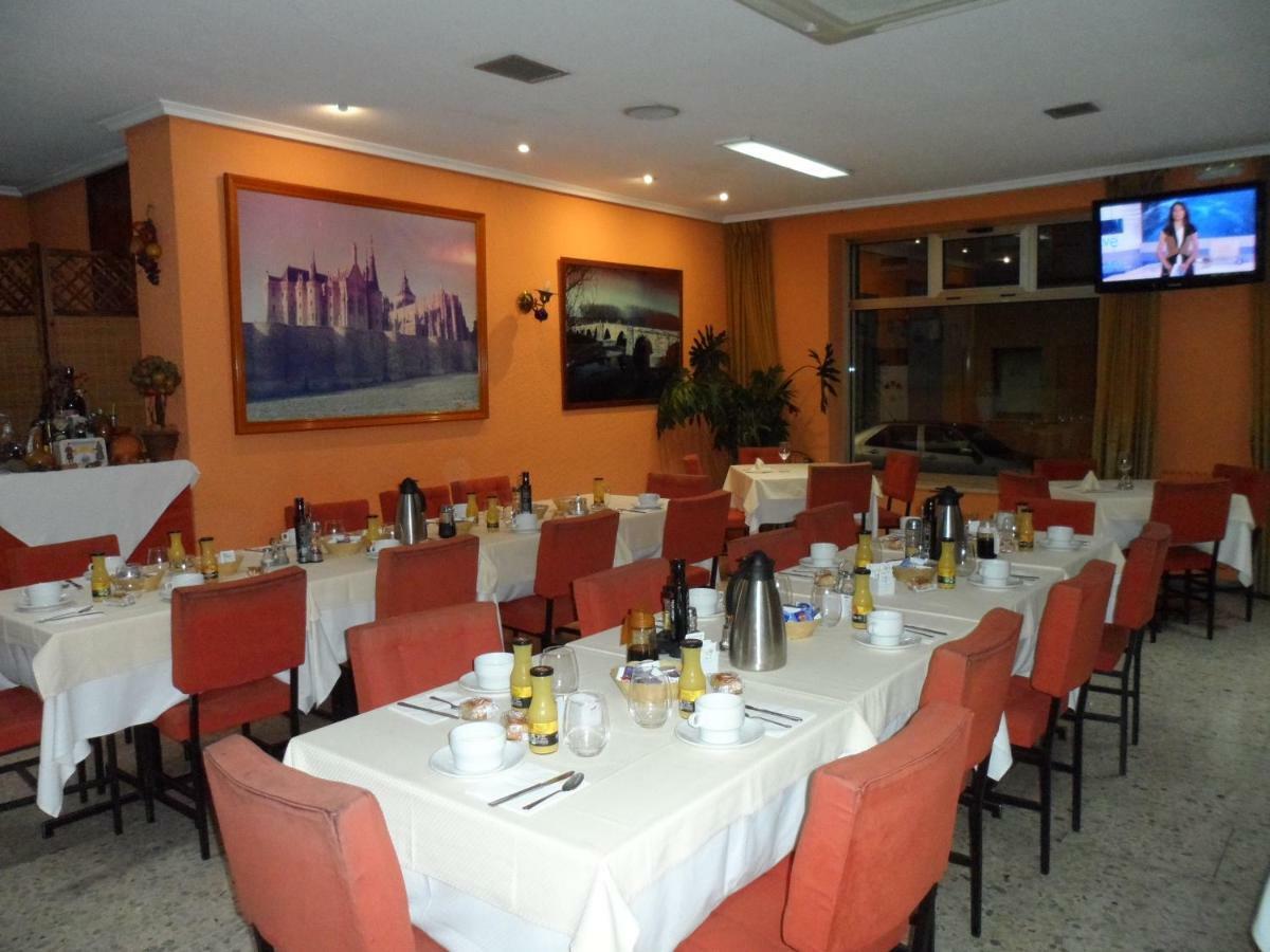 Hostal Coruna Astorga Extérieur photo