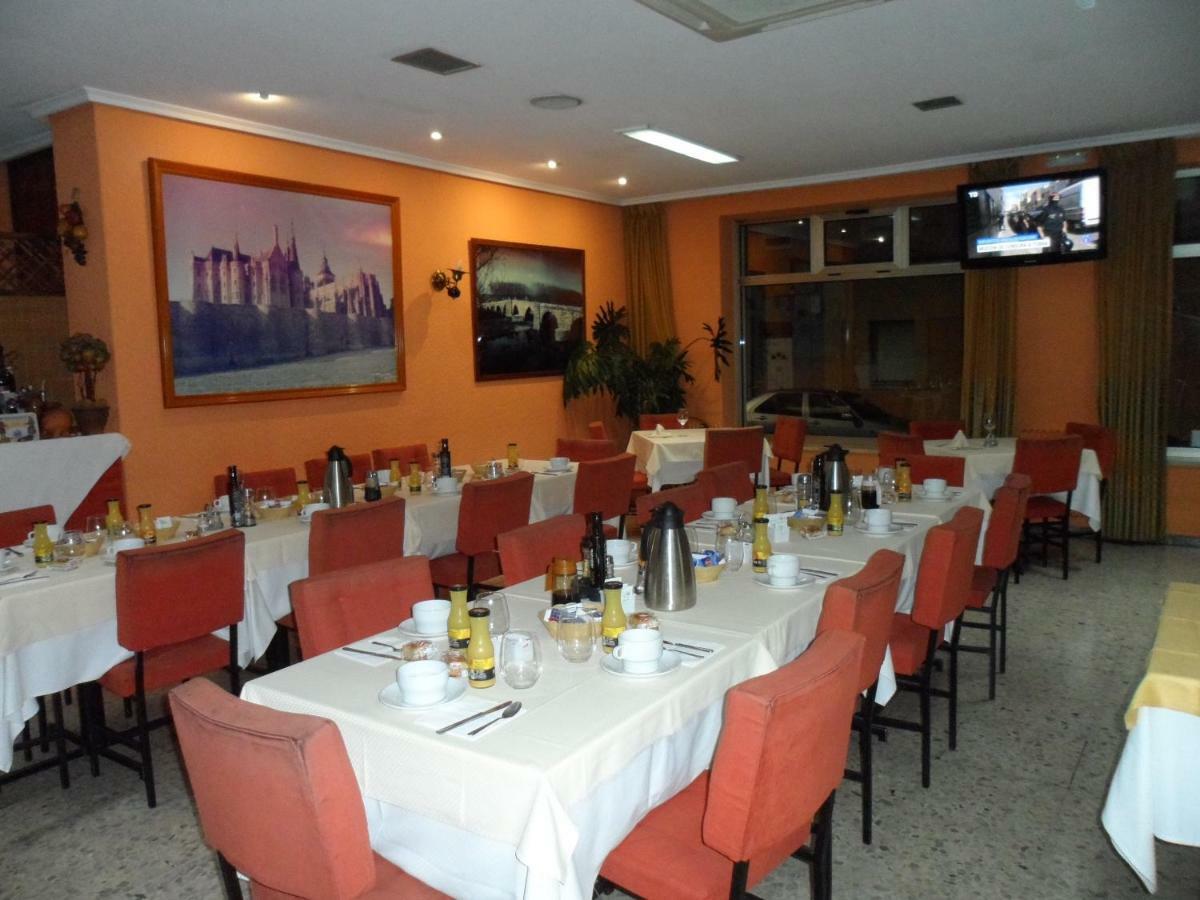Hostal Coruna Astorga Extérieur photo